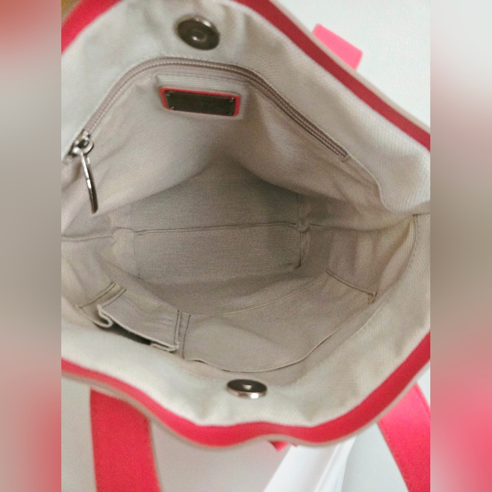 Authentic SALVATORE FERRAGAMO Vara Ribbon Red‎  Canvas Tote Shoulder Bag - Picture 11 of 15